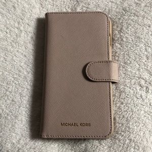 iPhone 8+ Michael Kors Phone/Wallet Case